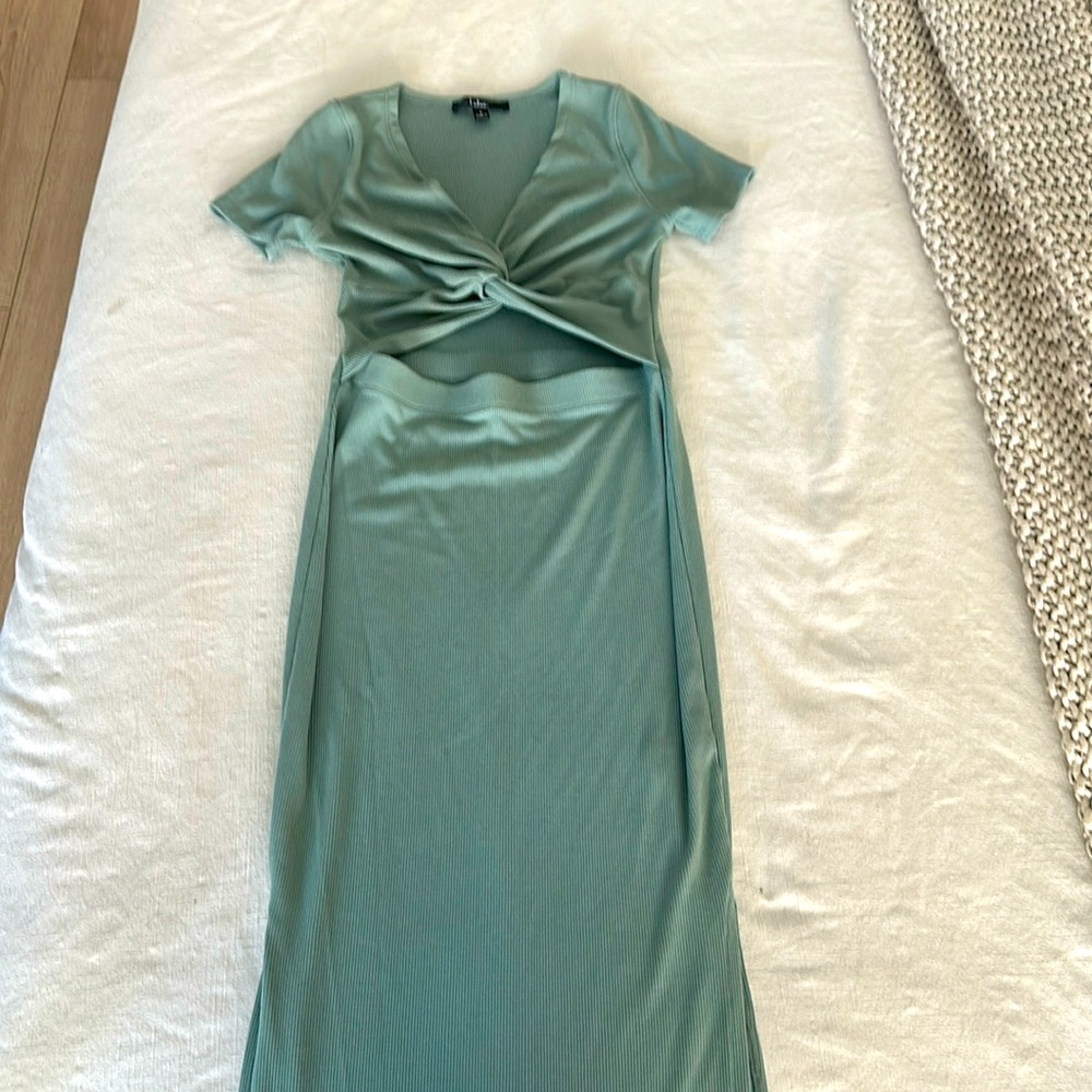 Lulus cutout maxi ribbed midi dress